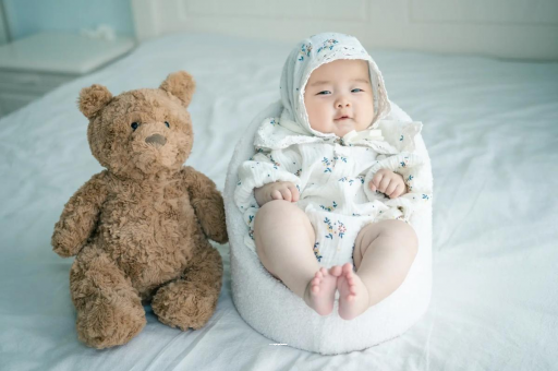 齐齐哈尔宝宝吃不饱母乳的症状